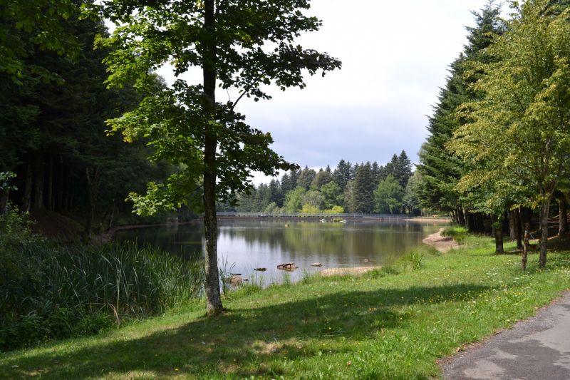 Lac de Bezan, Pêche et Promenade